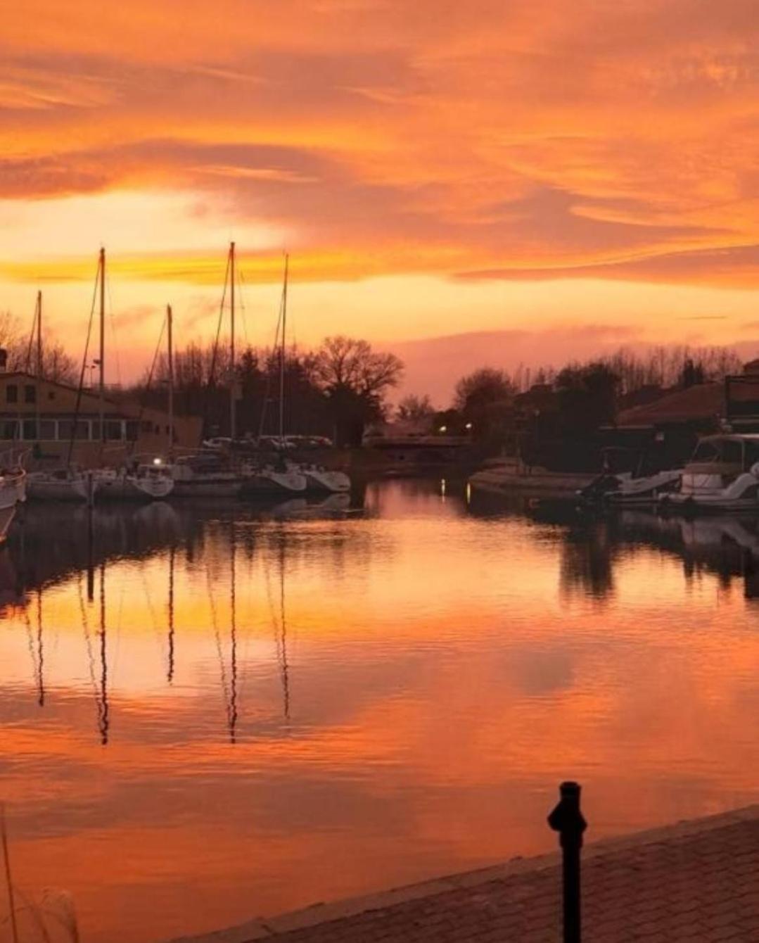 Chez Bastelle Lägenhet Saint-Cyprien  Exteriör bild